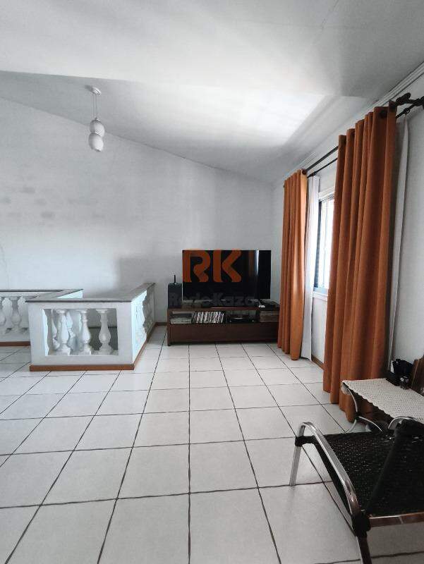 Casa Duplex à venda no Jardim Califórnia: 