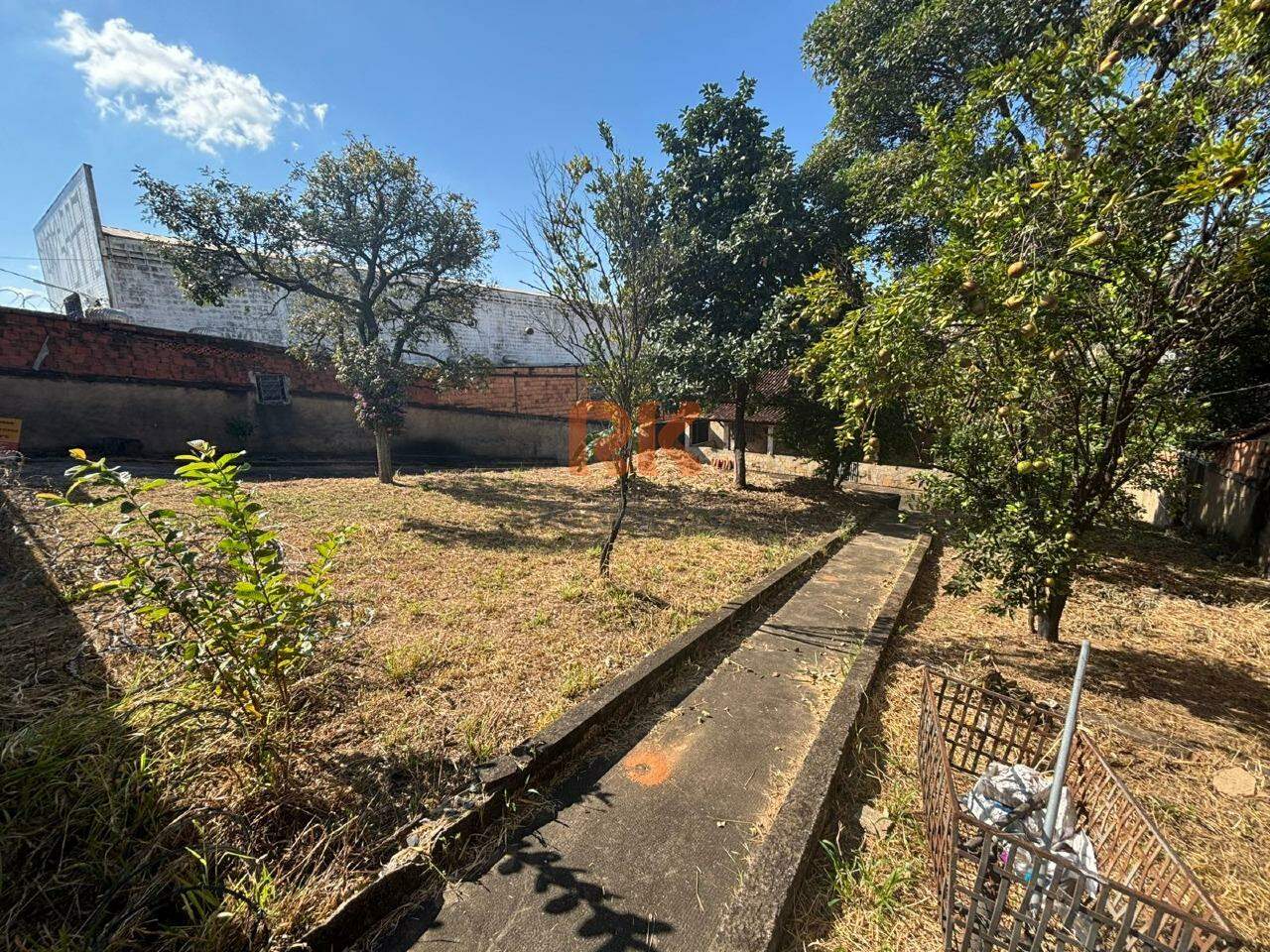 Lote Comercial à venda no Venda Nova: 