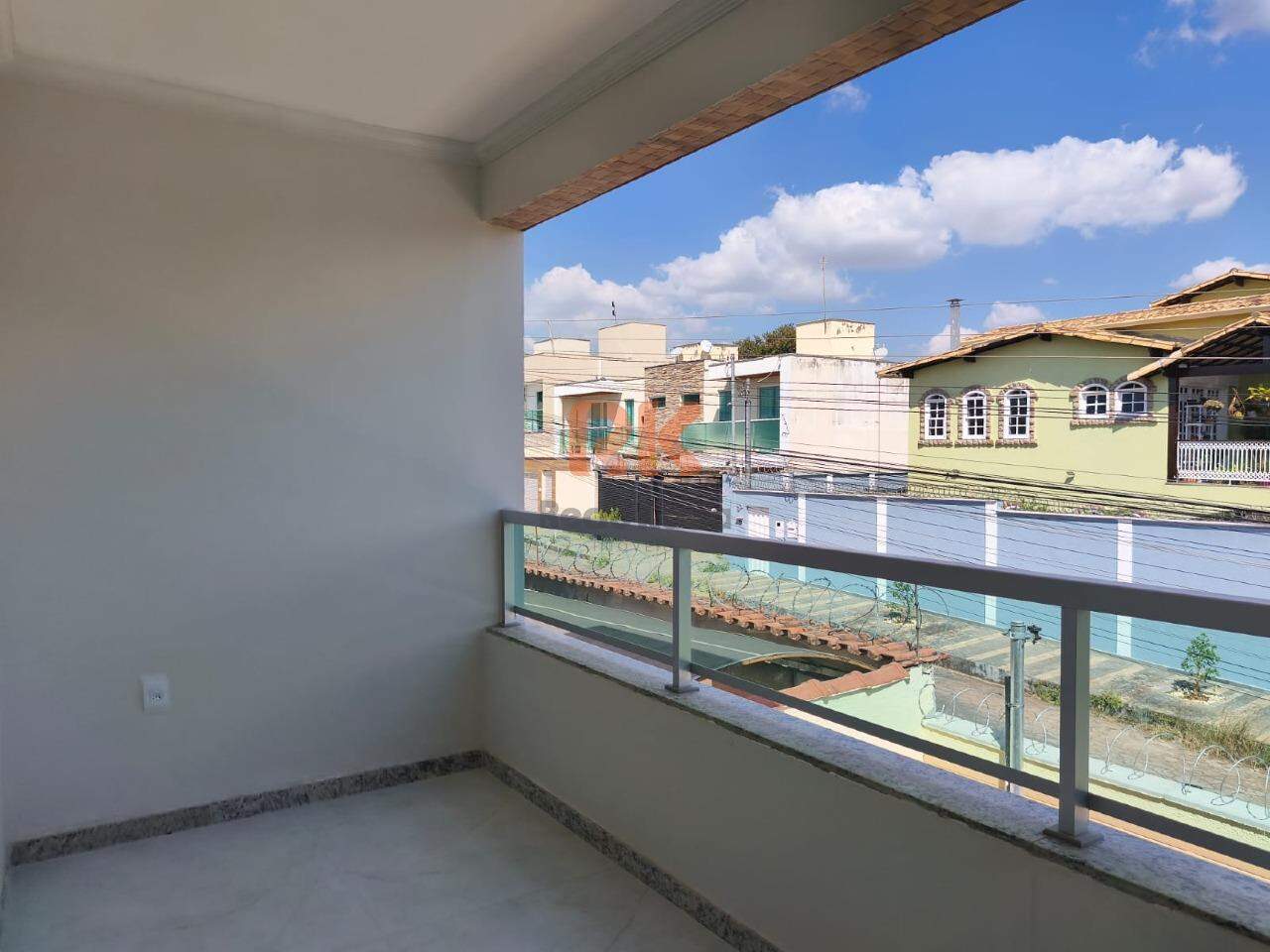 Casa geminada à venda no Três Barras: 