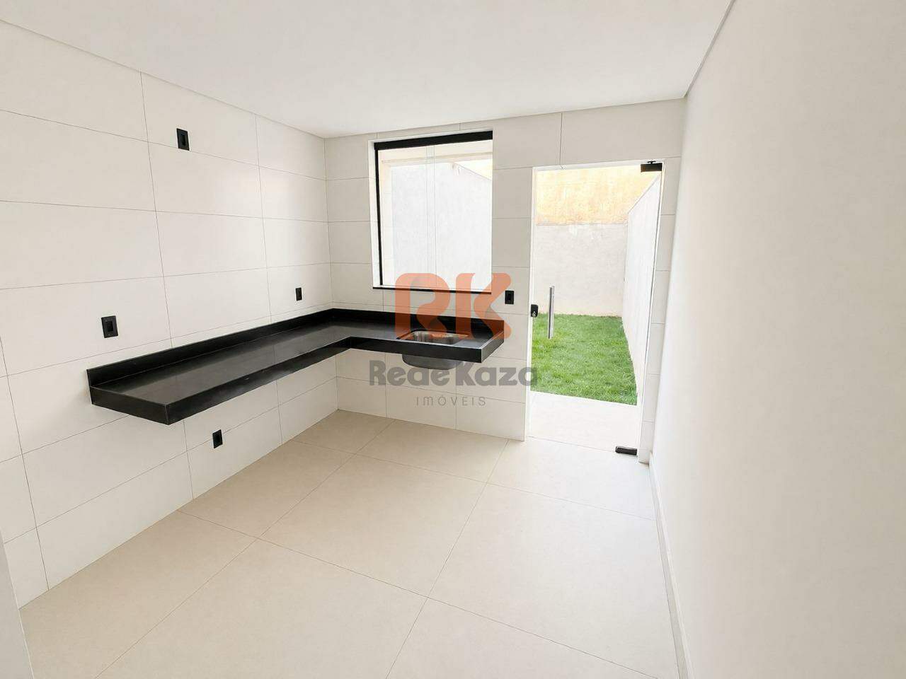 Casa geminada à venda no Copacabana: 