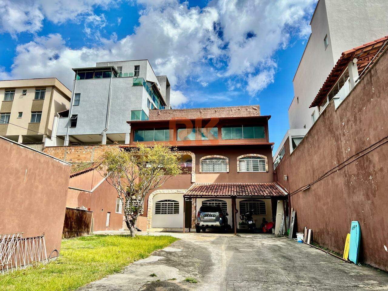 Casa para aluguel no Heliópolis: 