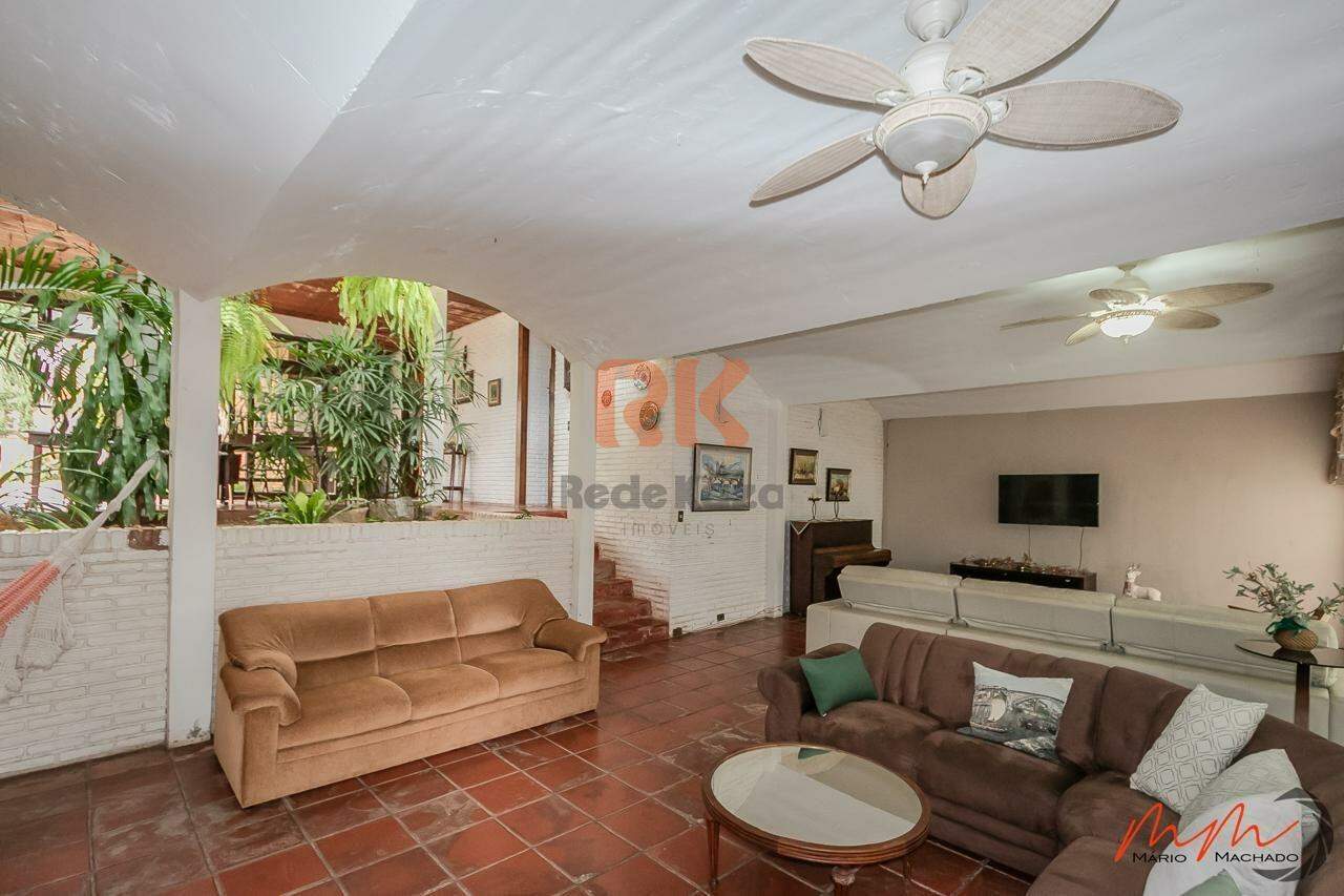 Casa à venda no Bandeirantes: 