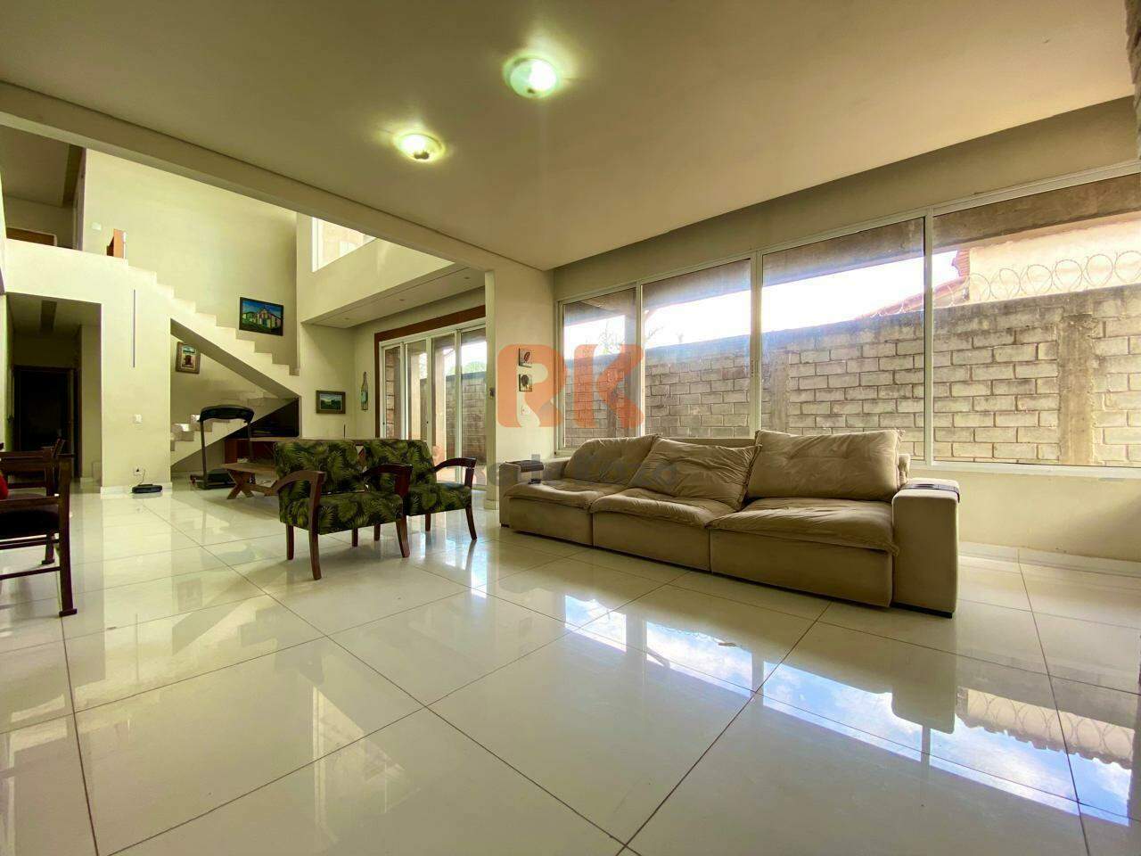 Casa à venda no Trevo: 
