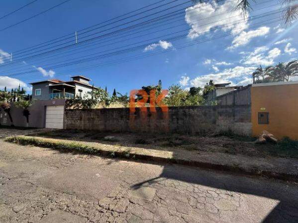 Lote à venda no Trevo: 