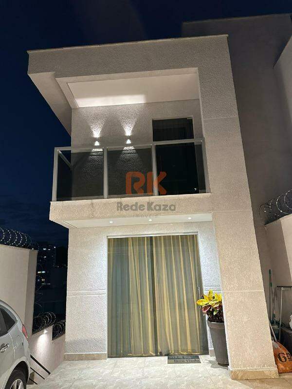 Casa geminada à venda no Parque XangriLá: 