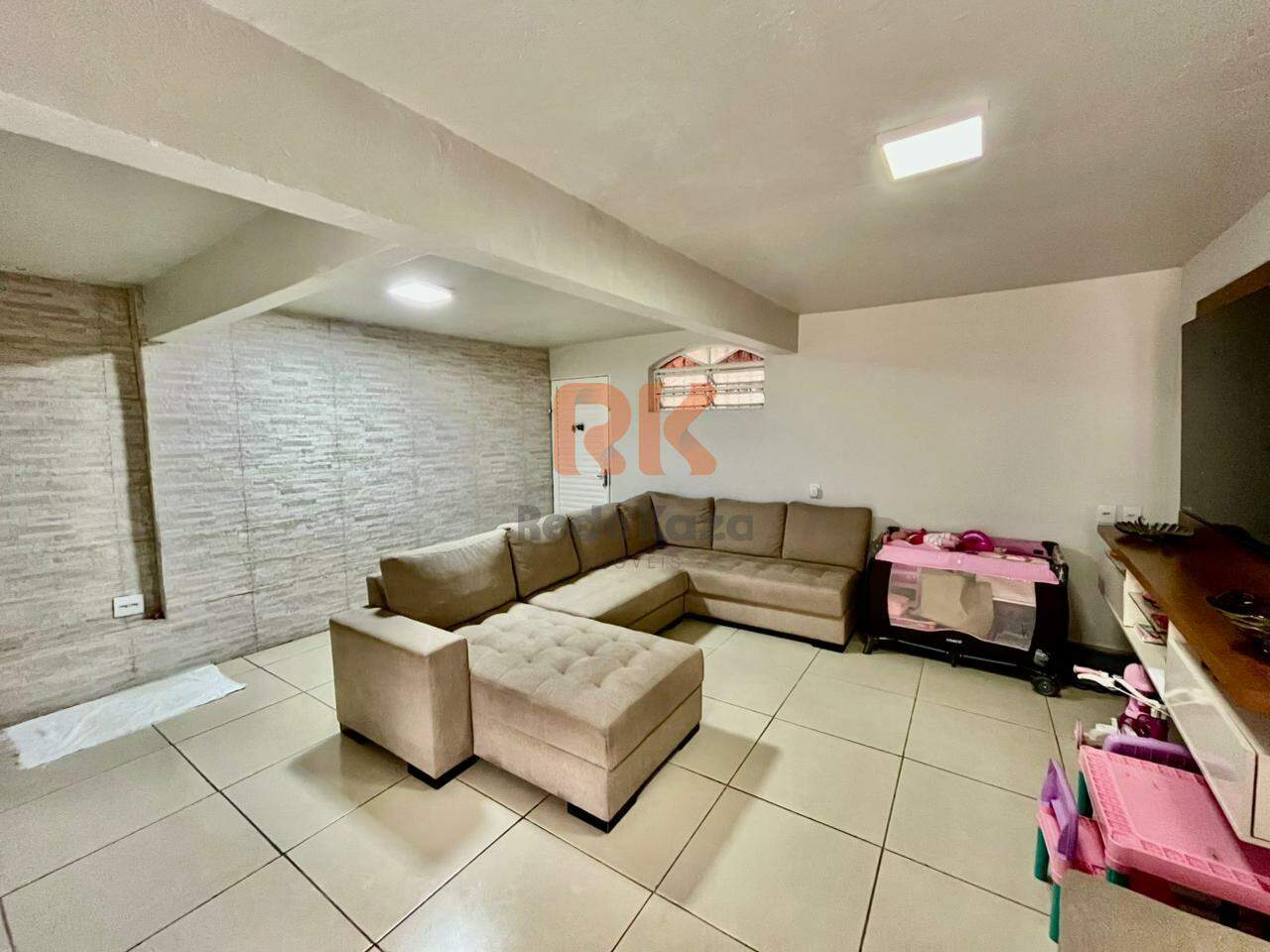 Casa à venda no Itapoã: 