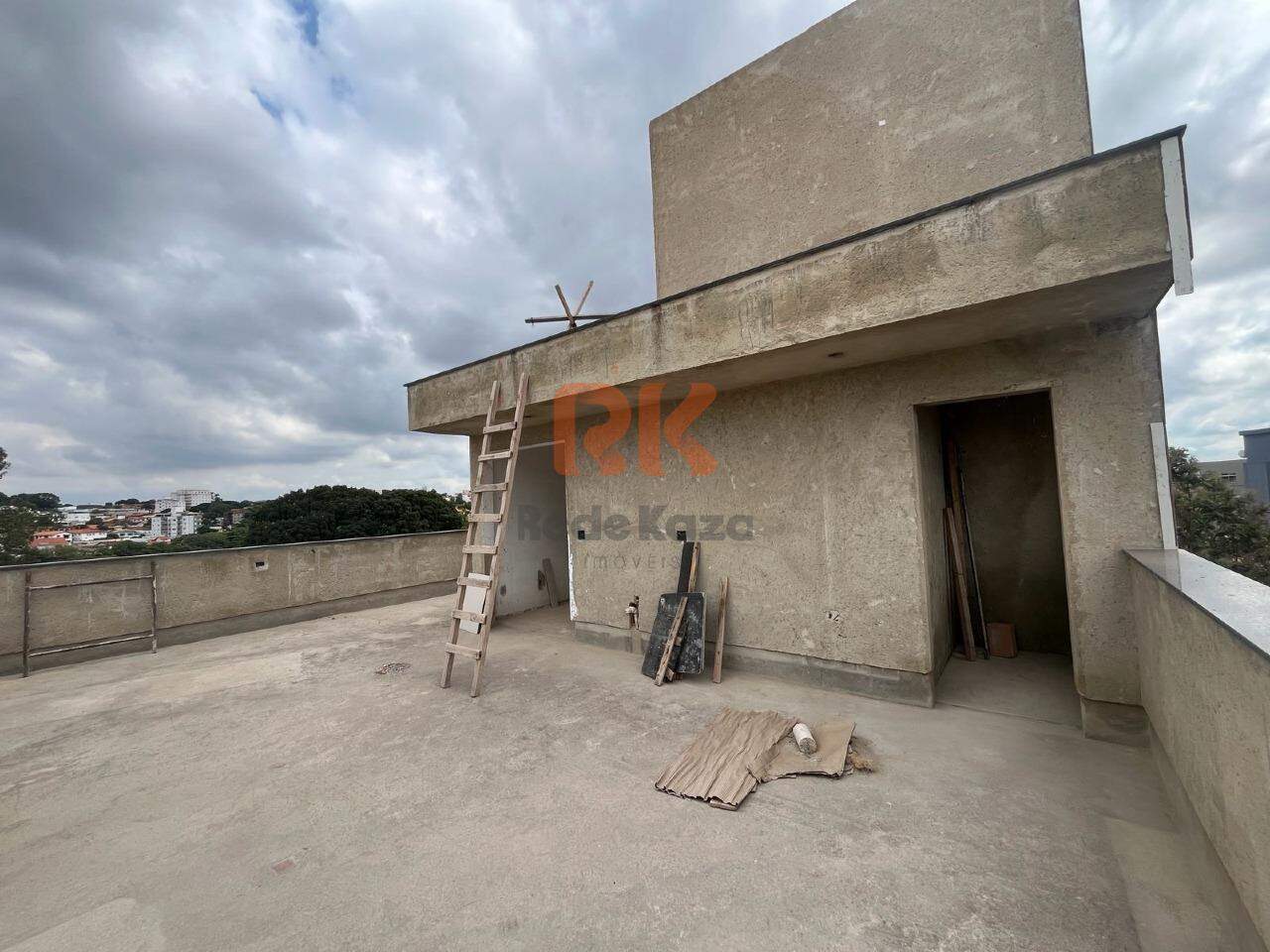 Cobertura à venda no Itapoã: 