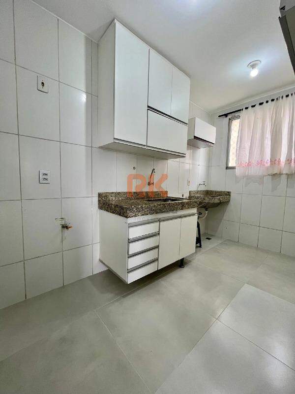 Apartamento para aluguel no Cabral: 