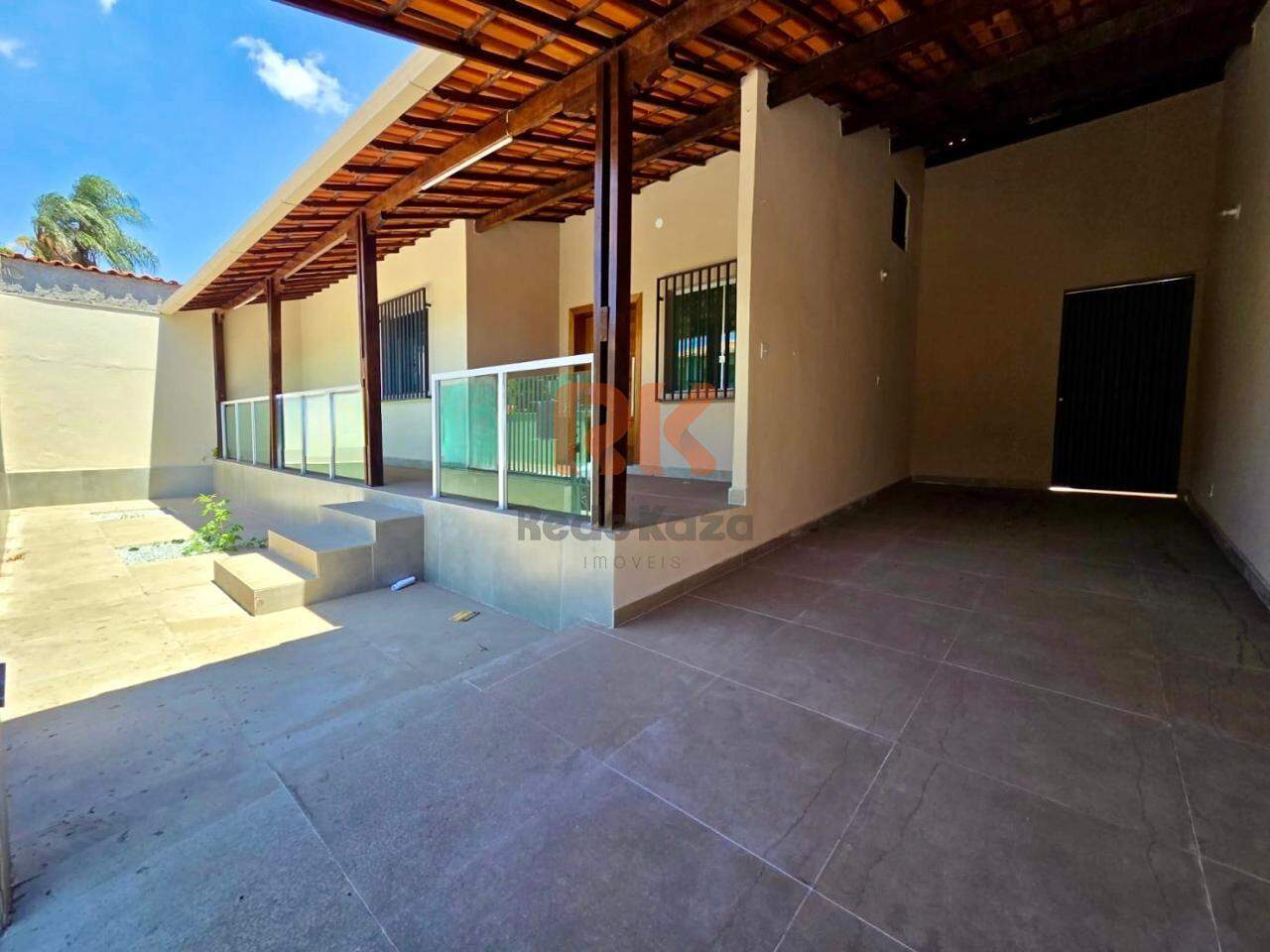Casa à venda no Serrano: 