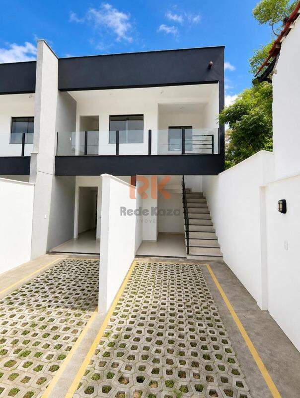 Casa geminada à venda no Nacional: 