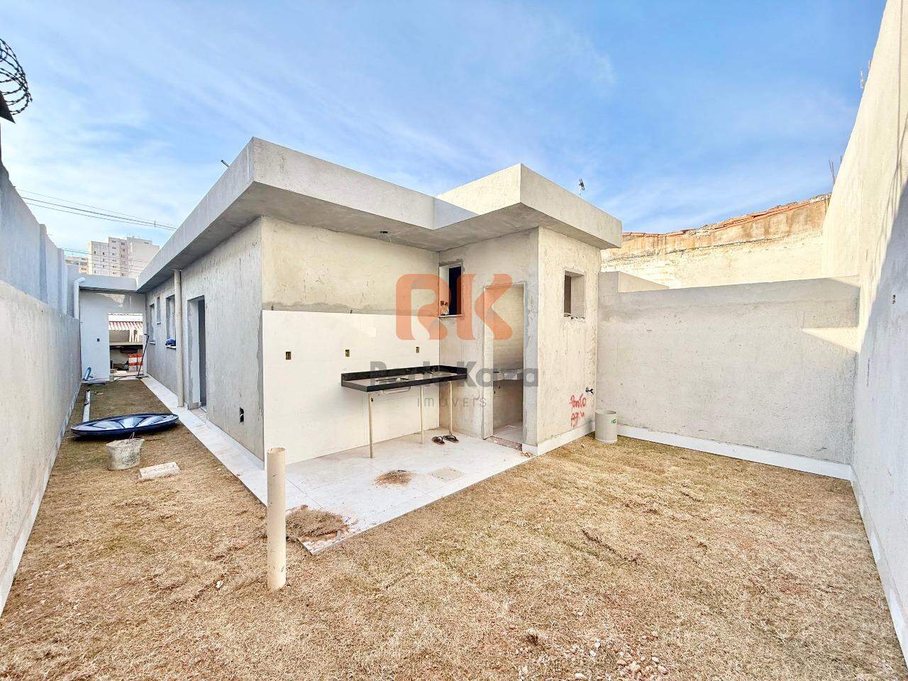 Casa à venda no Planalto: 
