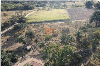 Fazenda à venda no Canoeiros: 