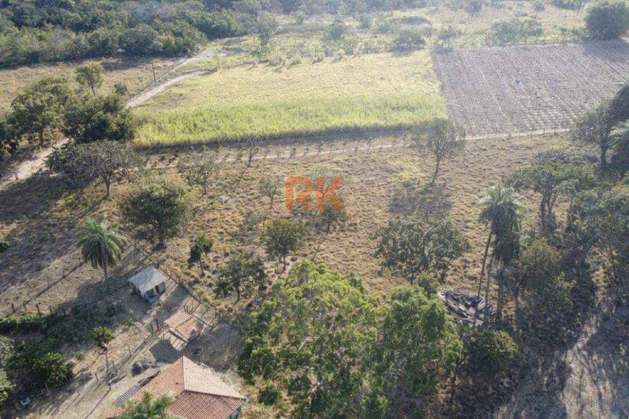 Fazenda à venda no Canoeiros: 