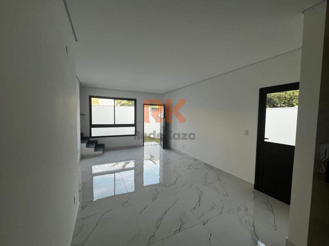 Casa em condomínio à venda no Trevo: 