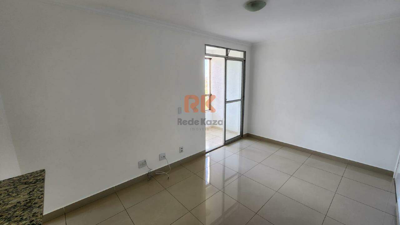 Apartamento para aluguel no Cabral: 