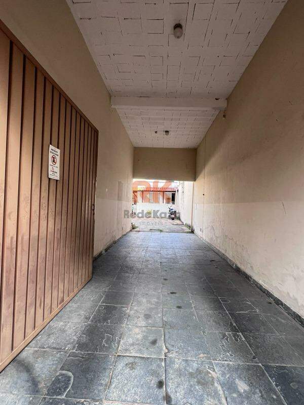 Casa comercial à venda no Manacás: 