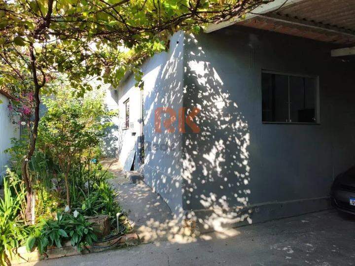 Casa à venda no Dona Clara: 