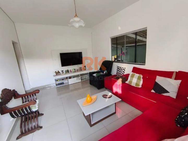 Casa à venda no Dona Clara: 