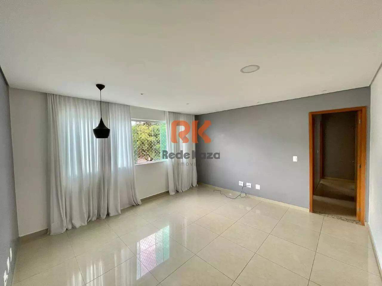 Apartamento à venda no Cabral: 