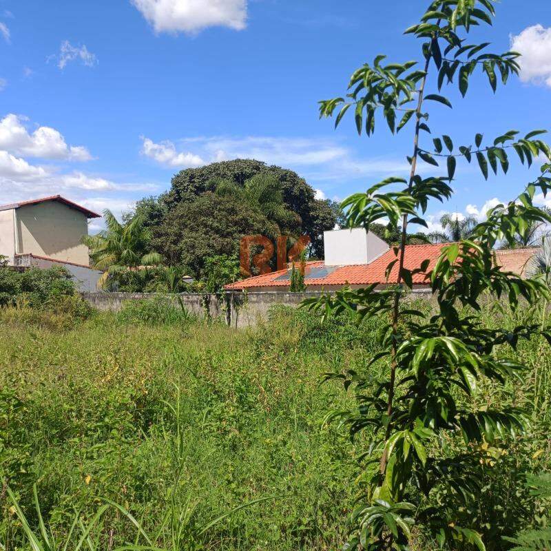 Lote à venda no Trevo: 