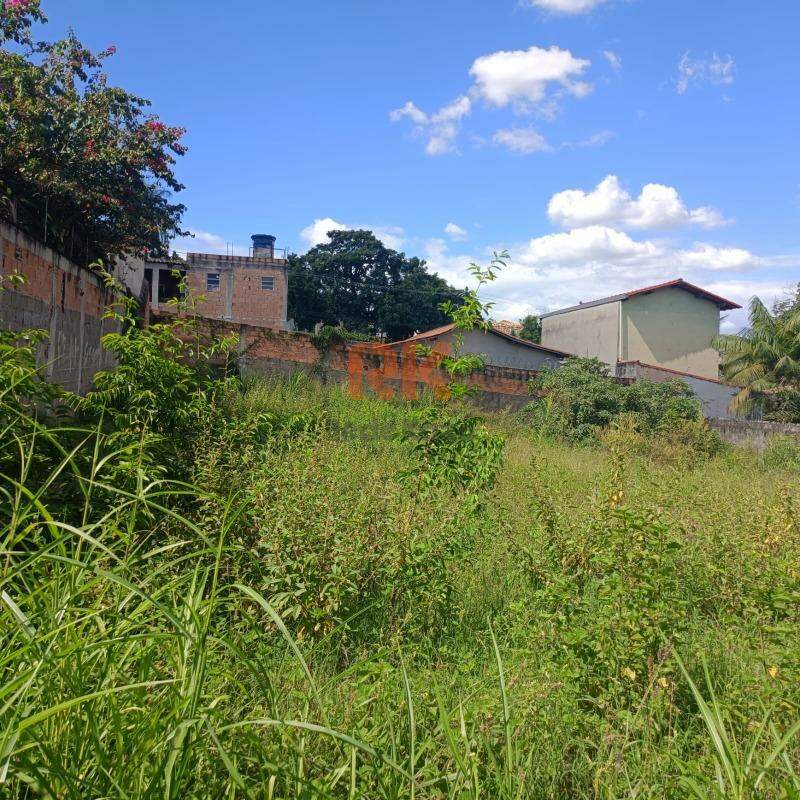 Lote à venda no Trevo: 