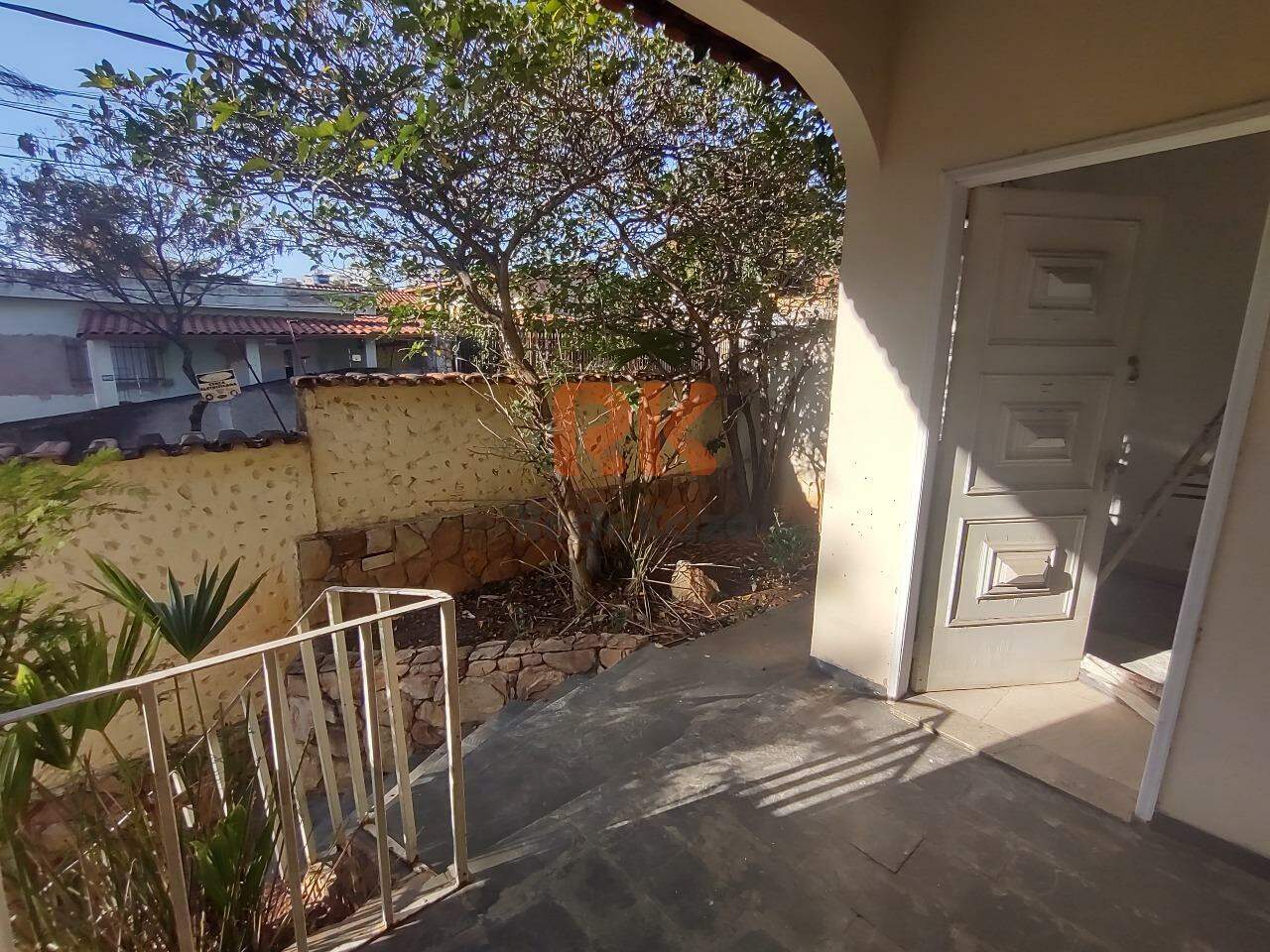 Casa para aluguel no Itapoã: 