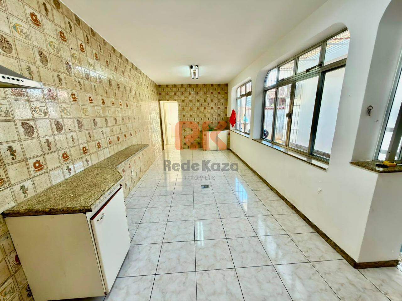 Casa comercial à venda no Alípio de Melo: 