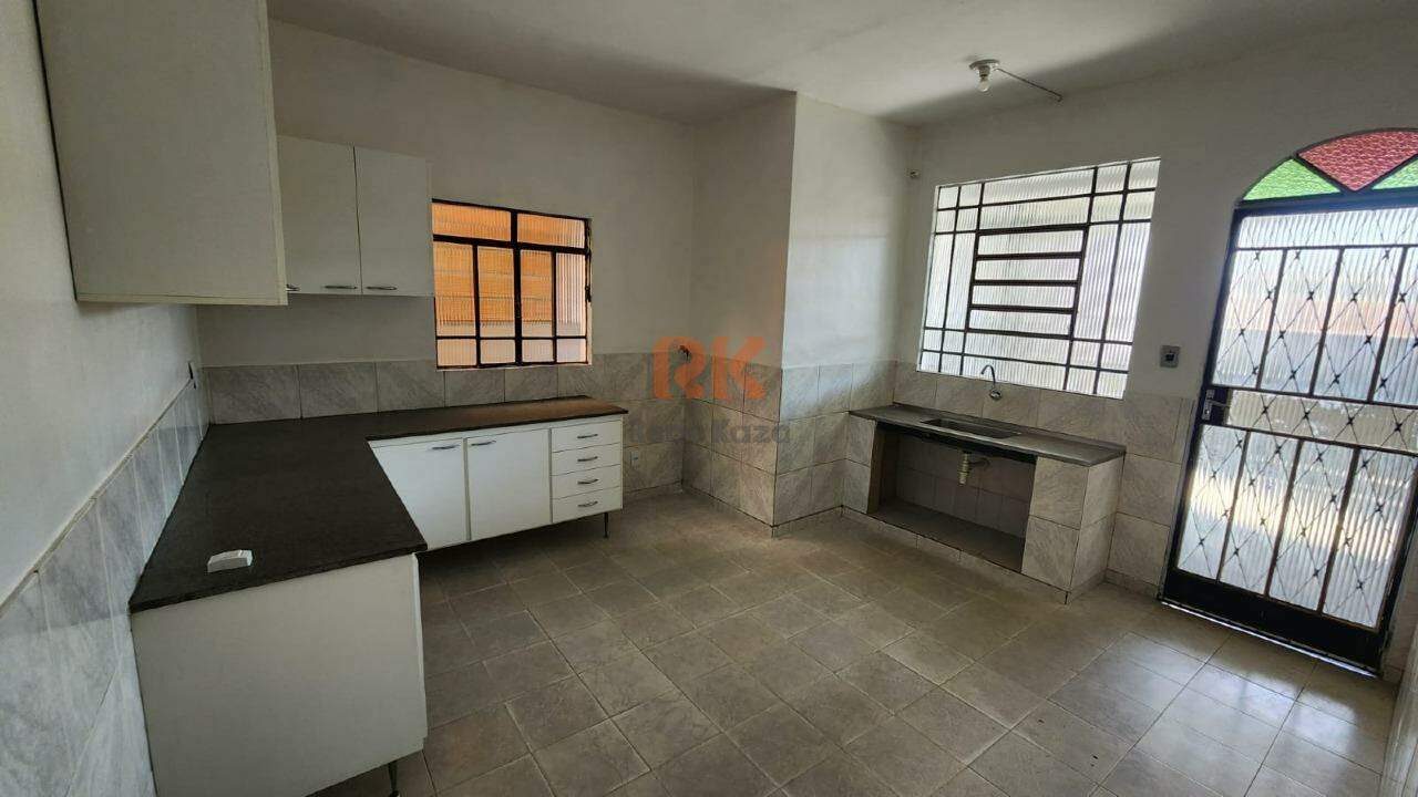 Casa para aluguel no Nacional: 
