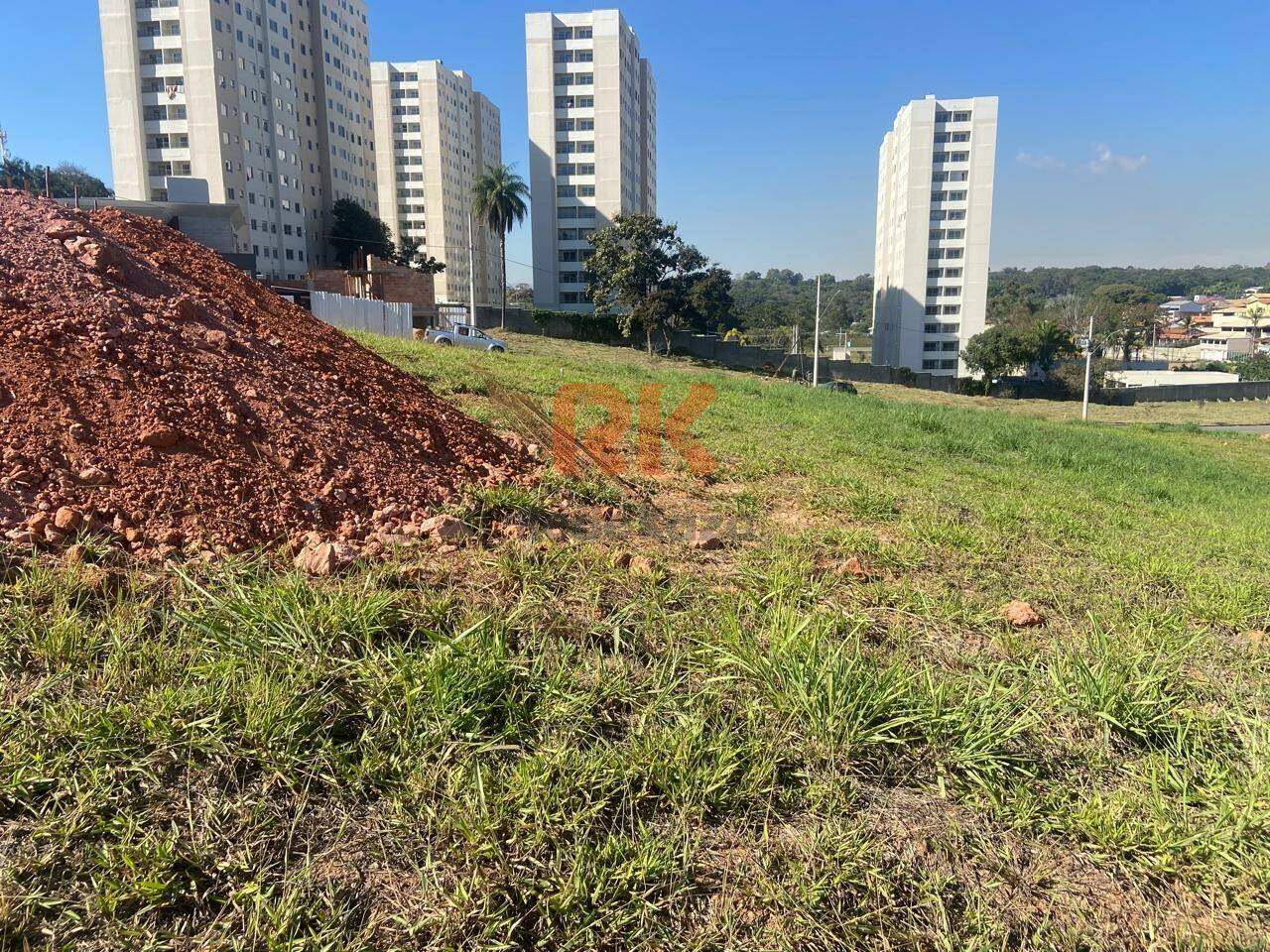 Lote à venda no Braúnas: 
