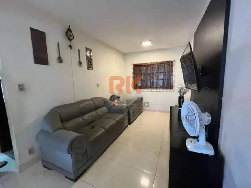 Casa à venda no Alípio de Melo: 