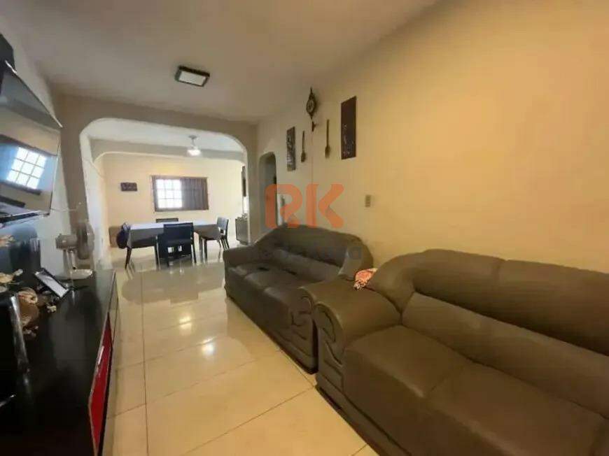 Casa à venda no Alípio de Melo: 