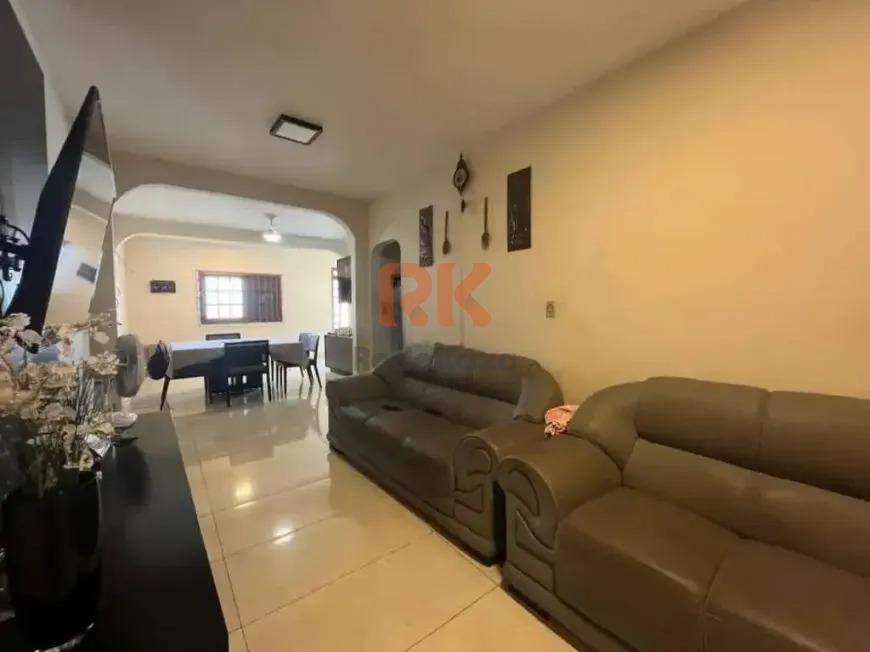 Casa à venda no Alípio de Melo: 