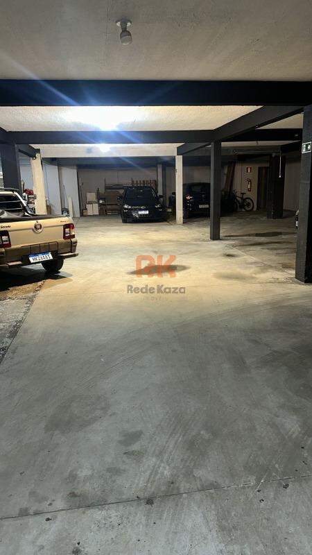 Garagem para aluguel no Dona Clara: 