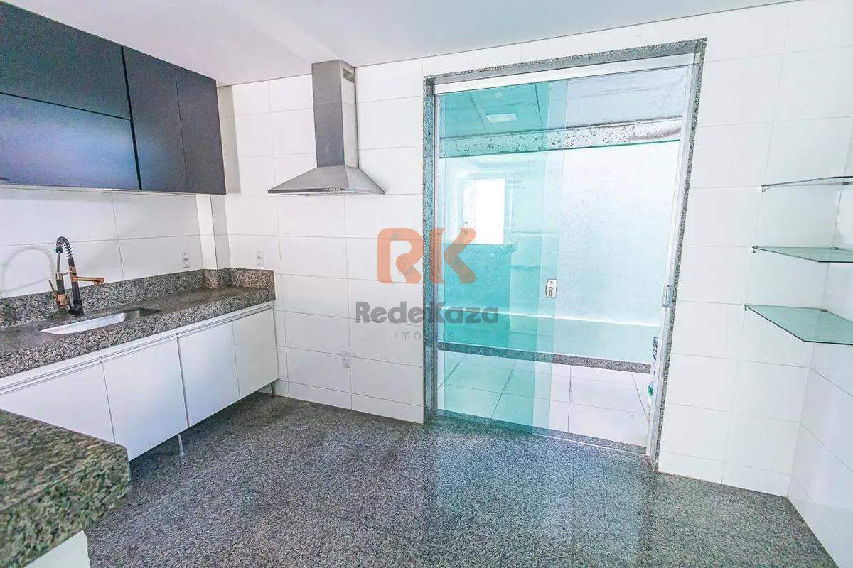 Casa geminada à venda no Santa Terezinha: 
