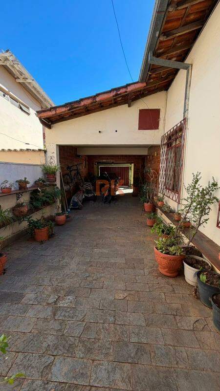 Casa à venda no Alípio de Melo: 