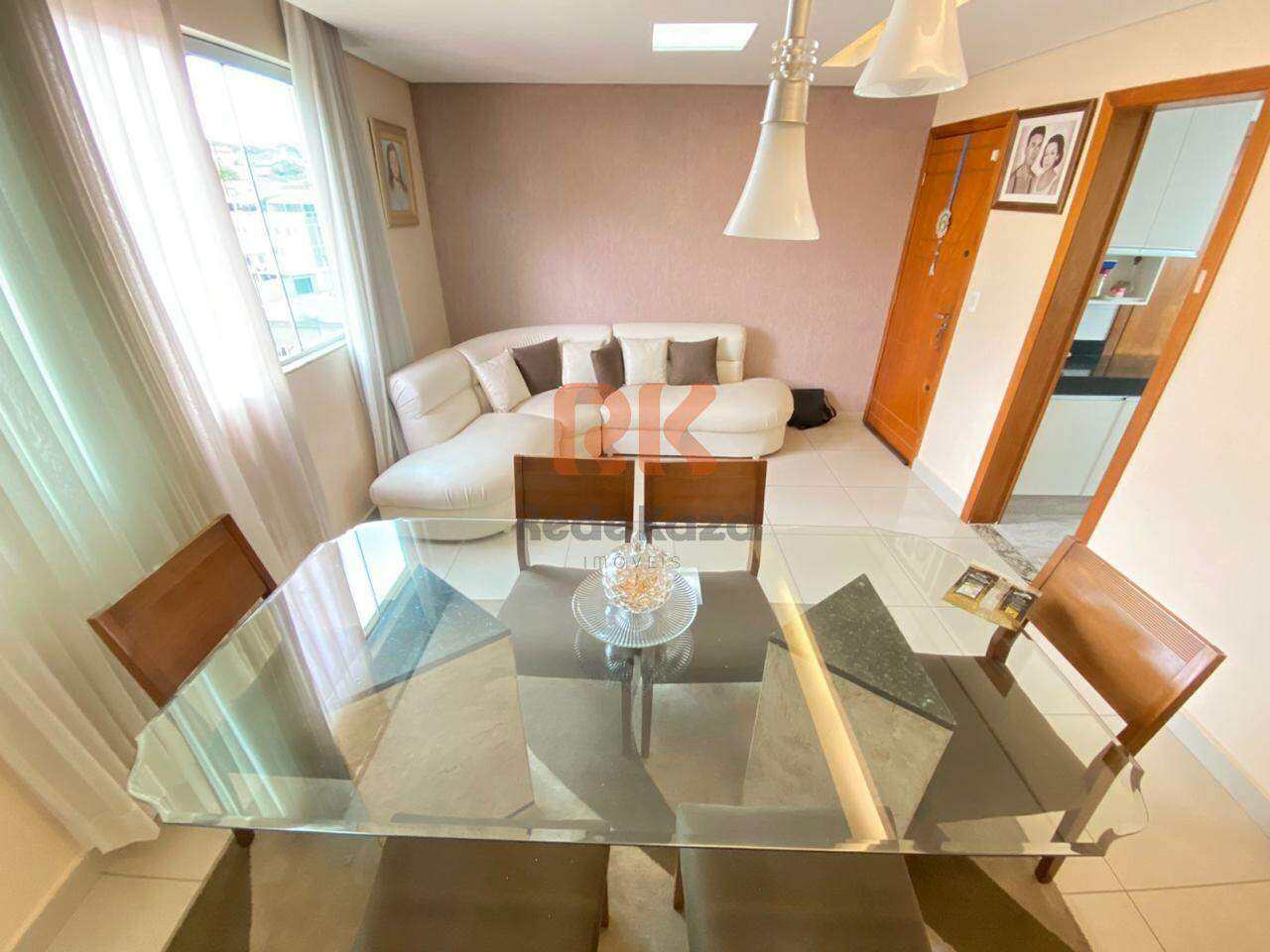 Apartamento à venda no Santa Amélia: 