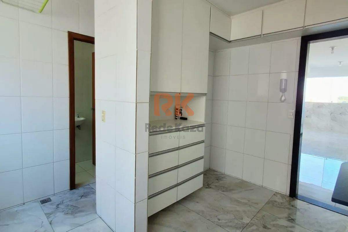 Cobertura à venda no Manacás: 
