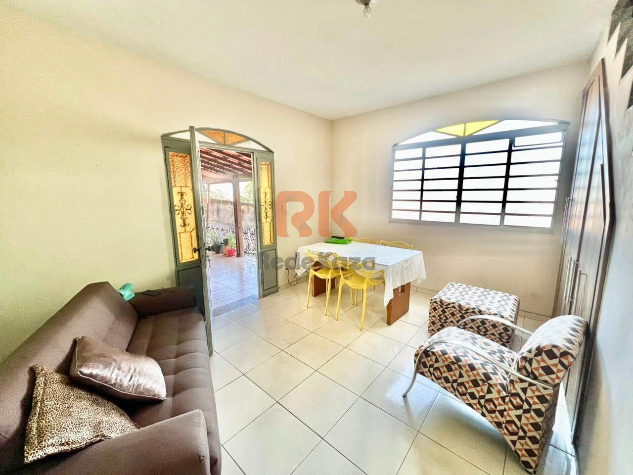 Casa para aluguel no Planalto: 