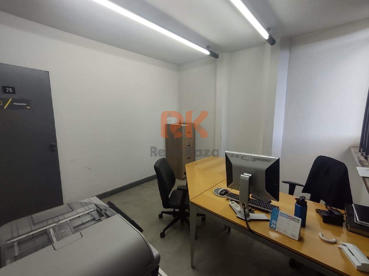 Sala para aluguel no São Francisco: 
