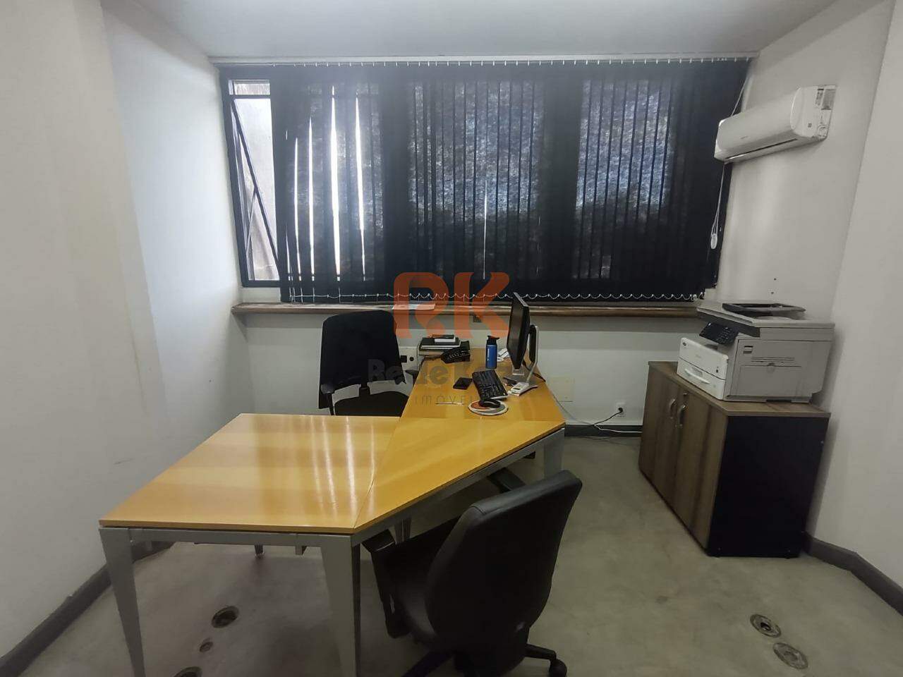 Sala para aluguel no São Francisco: 
