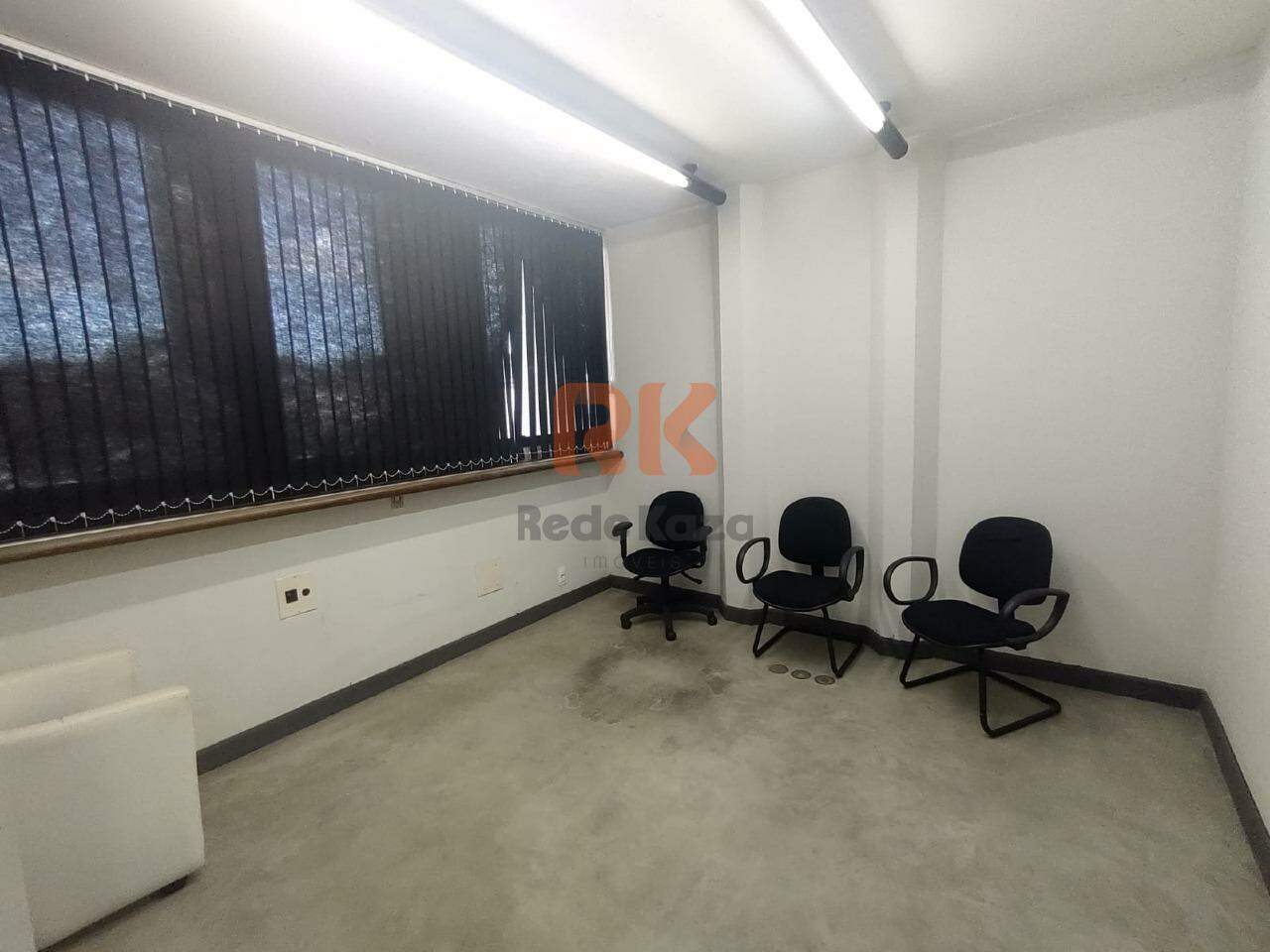 Sala para aluguel no São Francisco: 