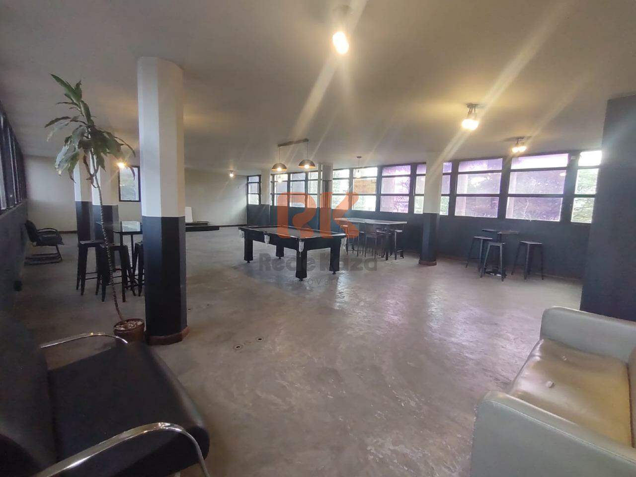 Sala para aluguel no São Francisco: 