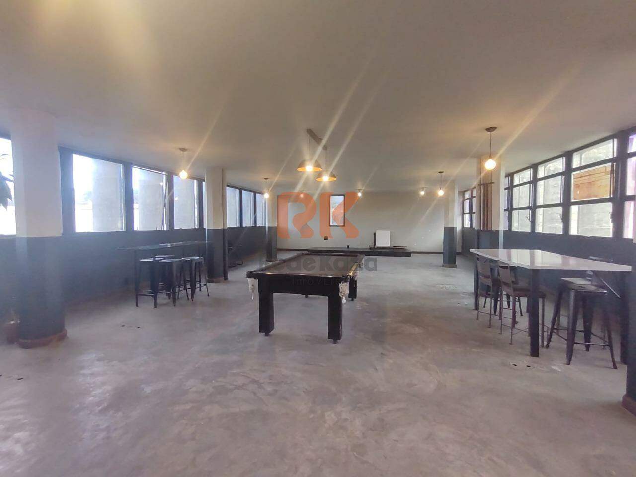 Sala para aluguel no São Francisco: 