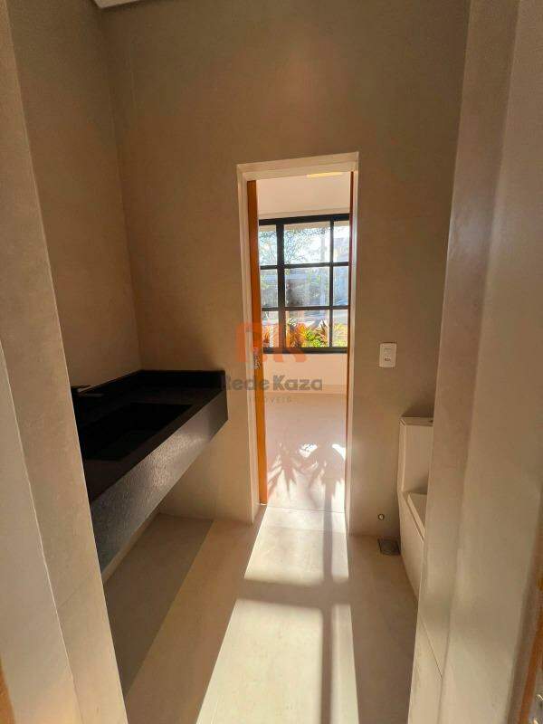 Casa em condomínio à venda no Mariposas: 