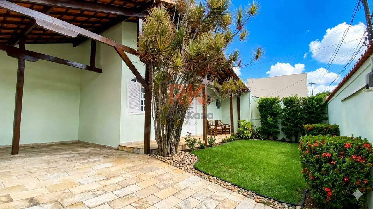 Casa à venda no Alípio de Melo: 