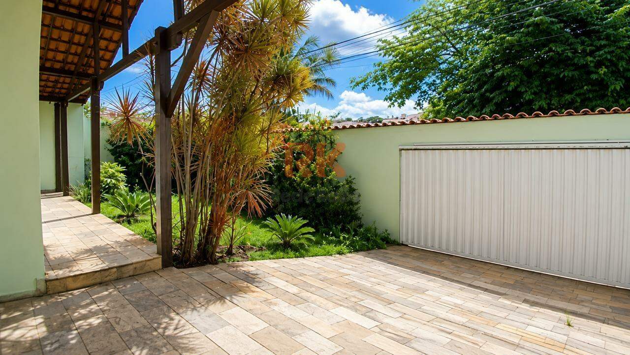 Casa à venda no Alípio de Melo: 