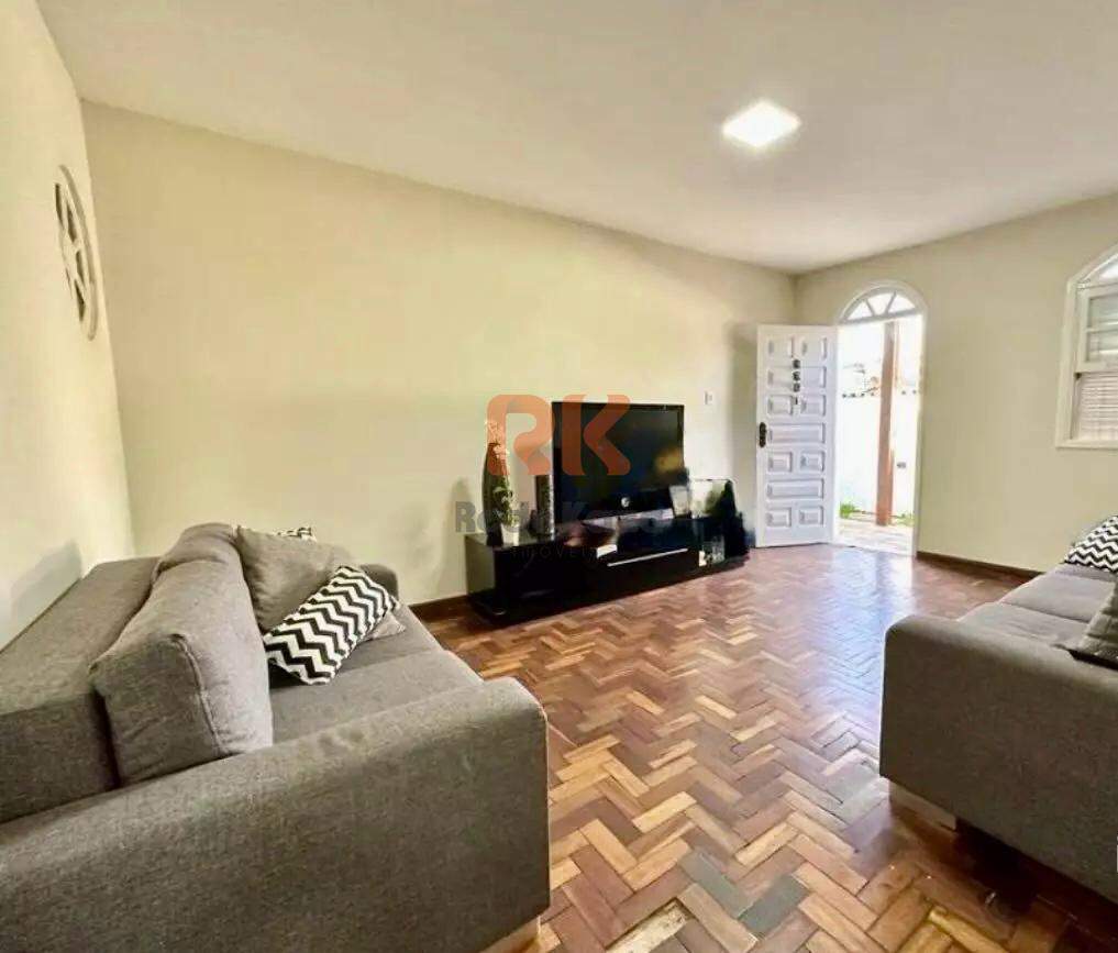 Casa à venda no Alípio de Melo: 