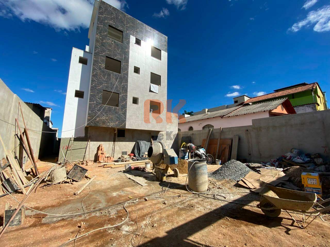 Área privativa à venda no Copacabana: 