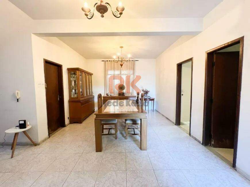 Casa à venda no Serrano: 