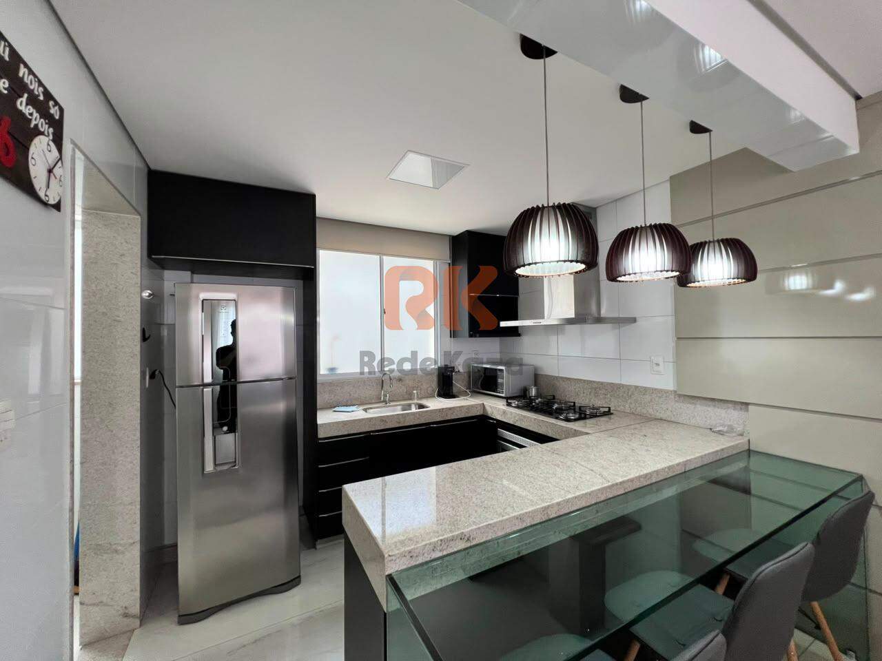 Apartamento para aluguel no Castelo: 
